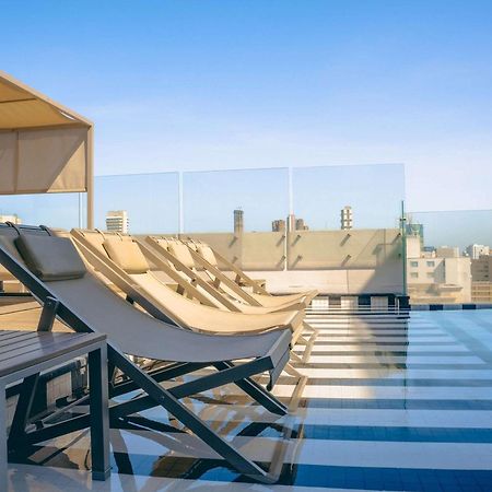 Отель Faranda Collection Barranquilla, A Member Of Radisson Individuals Барранкилья Экстерьер фото Rooftop pool at the hotel