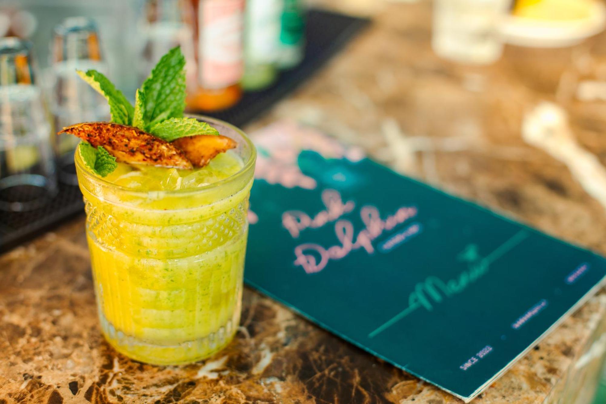 Отель Faranda Collection Barranquilla, A Member Of Radisson Individuals Барранкилья Экстерьер фото A pineapple smoothie